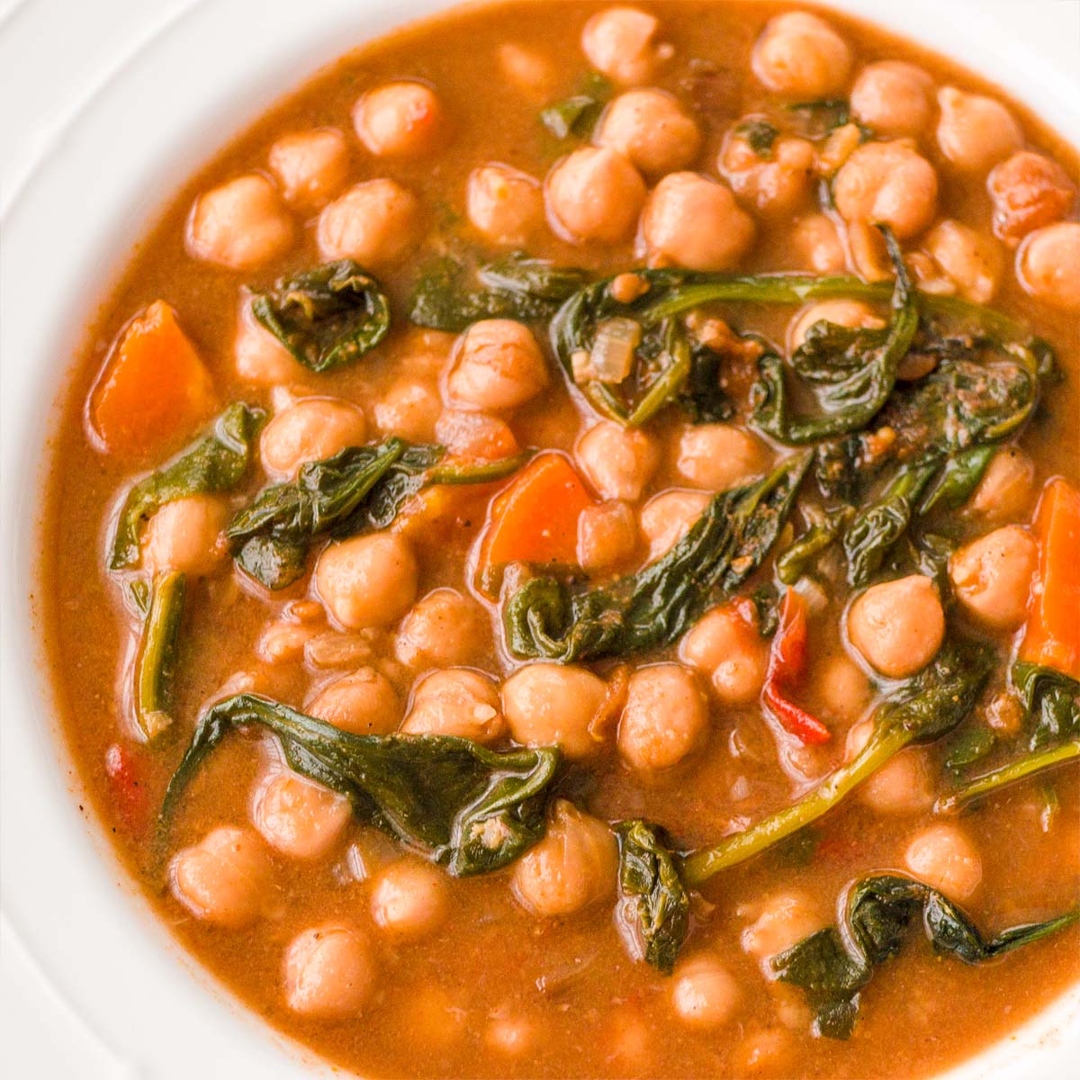 Garbanzos con espinacas 