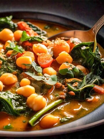 Garbanzos con espinacas
