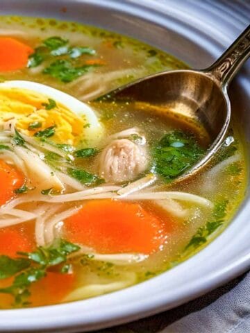 Sopa de pollo